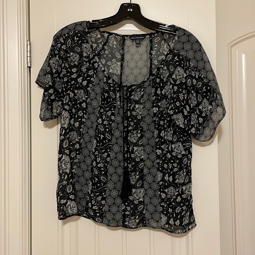 American Eagle Black Floral Blouse
